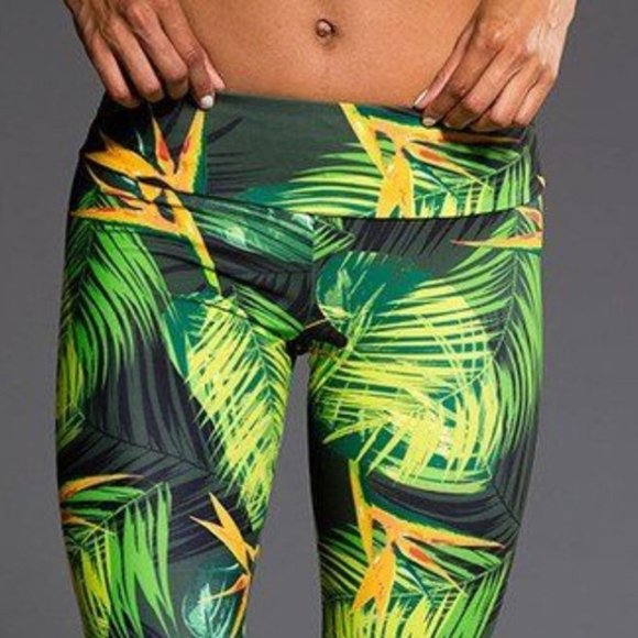 Onzie Birds of Paradise Green Palm Leaves Leggings